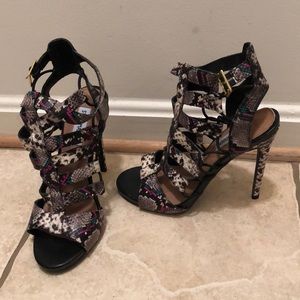 Steve Madden Heel